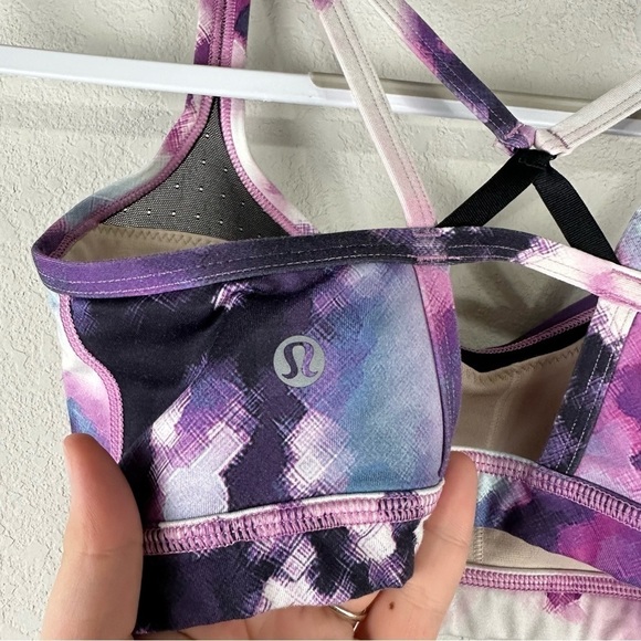 Lululemon Blooming Pixie Sweaty Endeavor Athletic Athleisure Sports Bra Size 6 - Picture 3 of 5